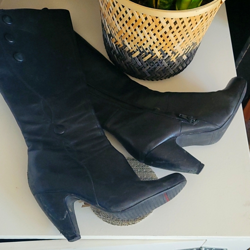 Miz Mooz booties